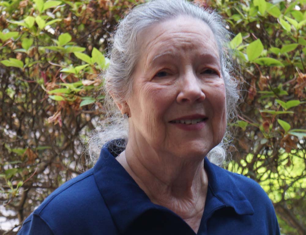 Laurie Holmes Laurie Holmes